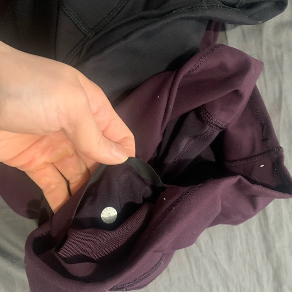 Lululemon in movement tight size 6 - Picture 2 of 3